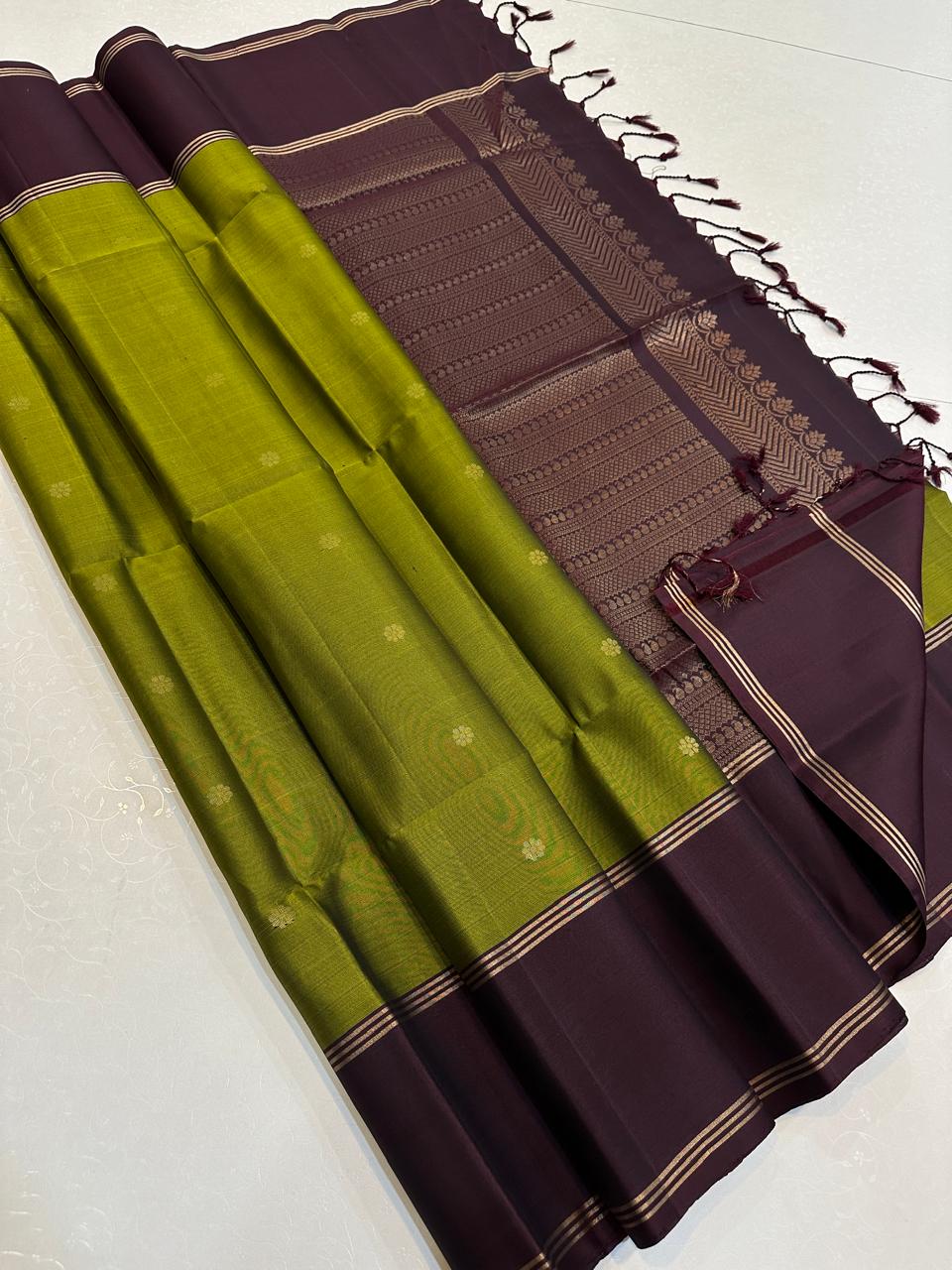 Lime Green with Dark Maroon Chevron Zari Pallu